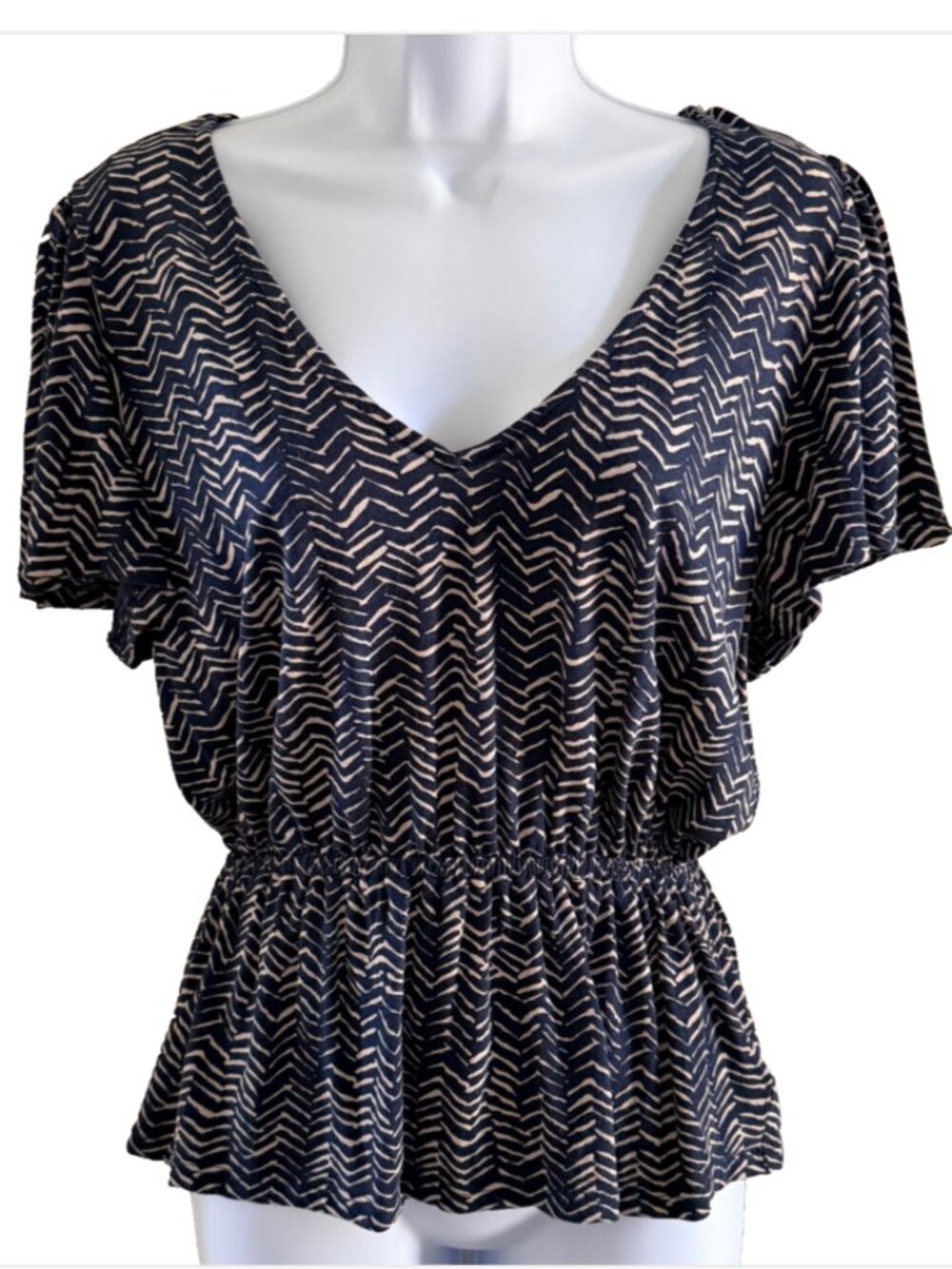 Lucky Brand Whimsigoth Witchy Chevron Smocked Short Sleeve Top Dark Blue Tan Med